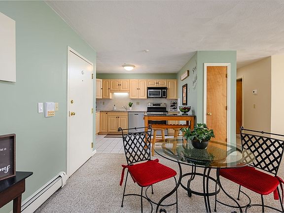 4th image of 84 Cocasset St #A2