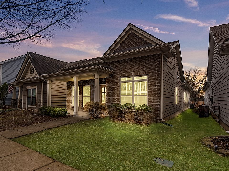 1st image of 1006 Avery Park Dr
