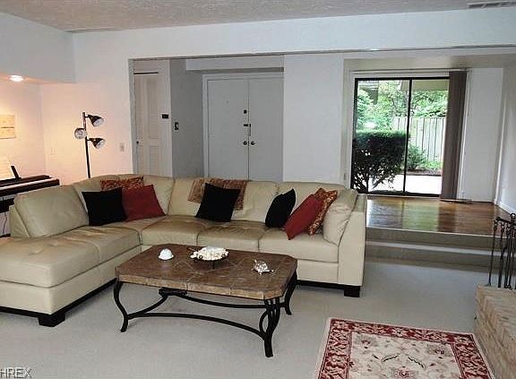 4th image of 618-7 Russet Woods Ct