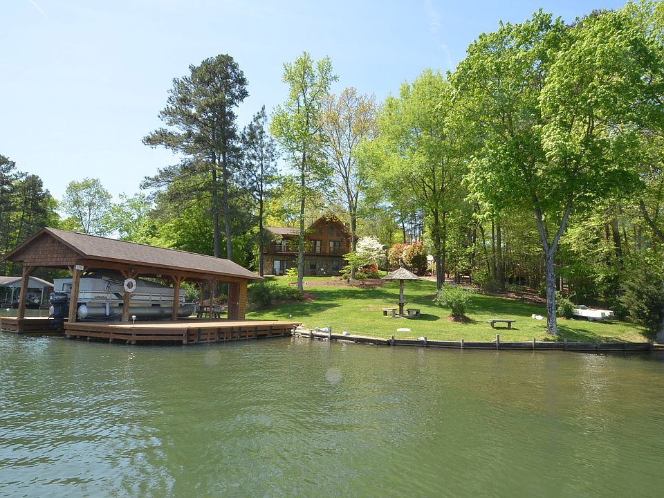 1st image of 87 Denise Dr