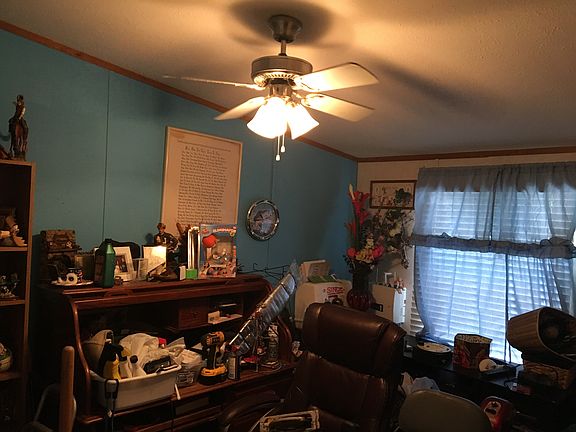 5th image of 21915 Southpark St