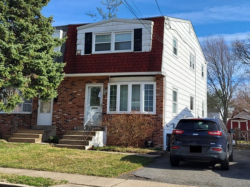 2nd image of 1572 Elmwood Ave