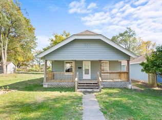 218 S Walnut St, Pleasant Hill, MO 64080