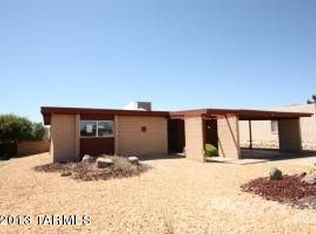 425 W Rio Santa Cruz, Green Valley, AZ 85614