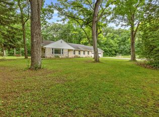 W286S4669 Woods Rd, Waukesha, WI 53189