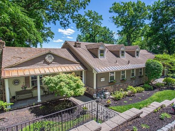 4th image of 1140 Pines Lake Dr W