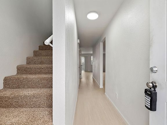 4th image of 910-918-922 Lafayette St #8