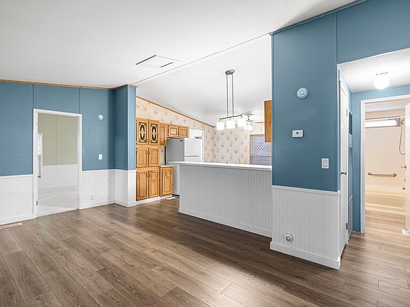5th image of 1360 N Dixie Downs Rd #39