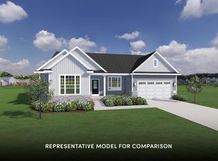 1206 Arrowood CIRCLE W W, Oconomowoc, WI 53066
