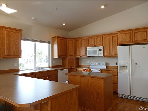 5th image of 2426 Fancher Heights Blvd