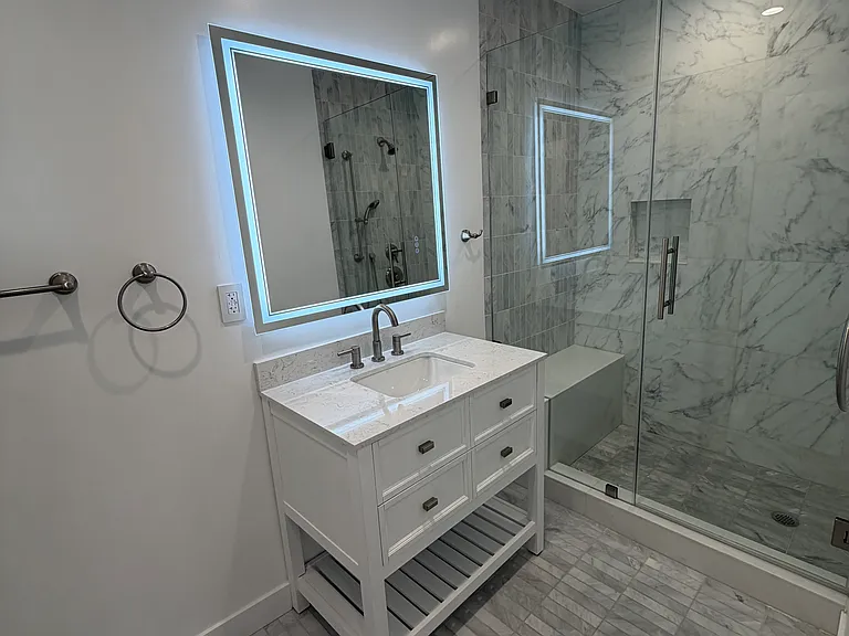 734 N Alfred St #1 — Photo 6
