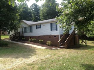 333 Brushy Dr, Lexington, NC 27295