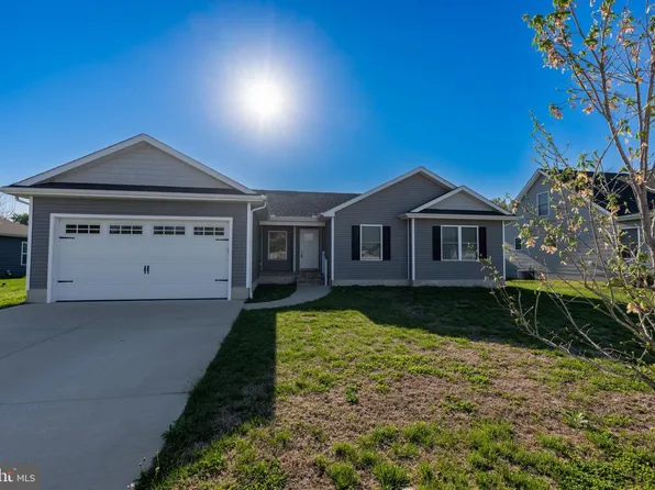 122 Plantation Dr, Felton, DE 19943
