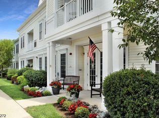 6009 Brookfield Glen Dr, Belvidere, NJ 07823