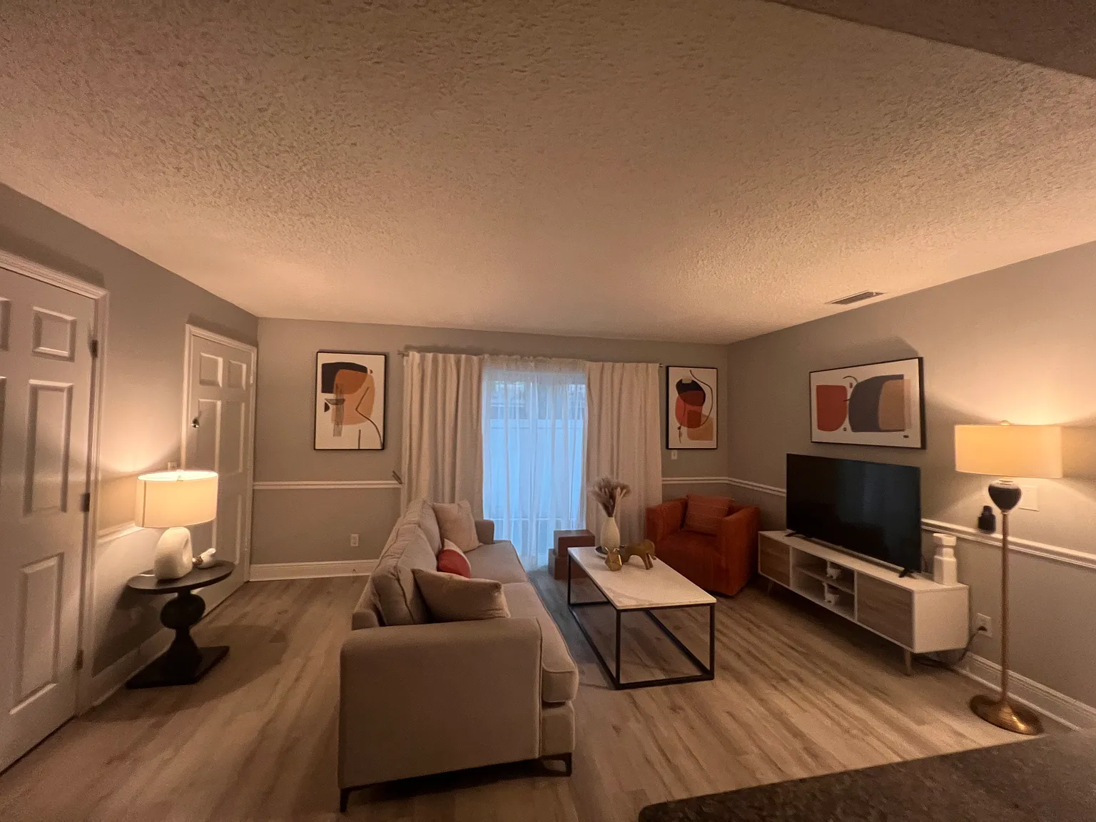 200 S Betty Ln — Photo 1