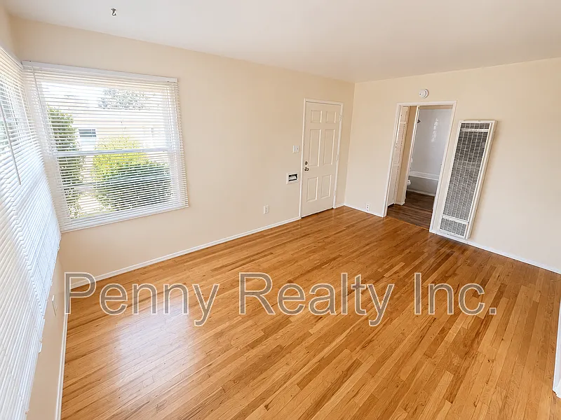 1 bed, 1.0 bath, 570 sqft, $2,095 — Photo 3