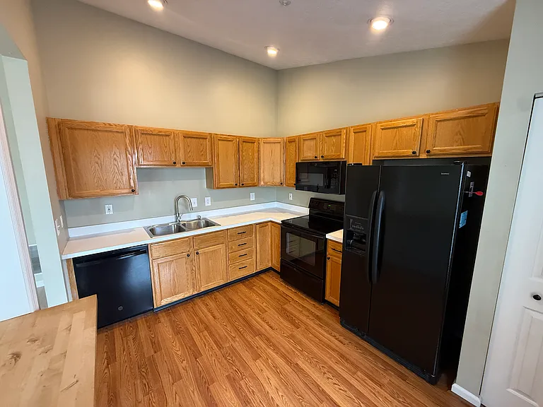 1603 Berry Rose Ct #M — Photo 7