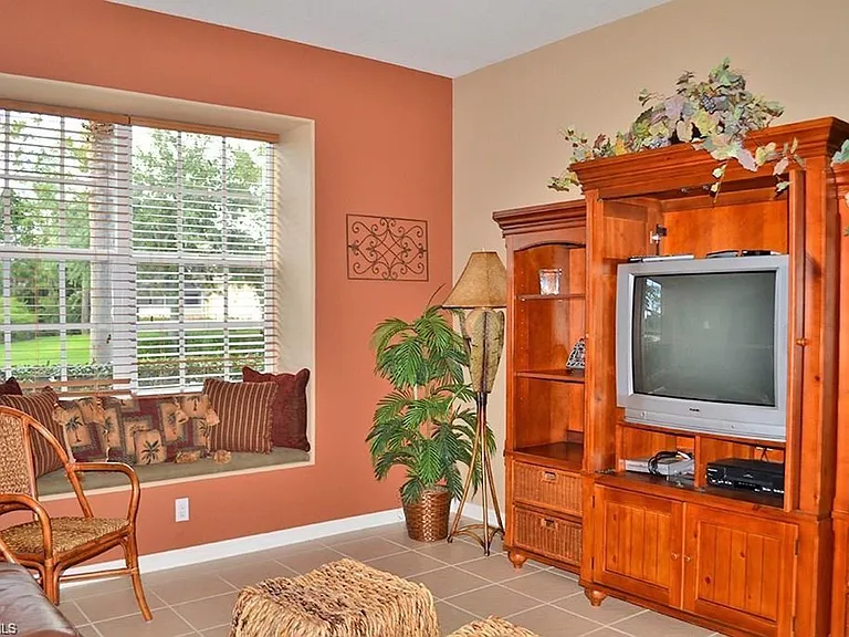 4007 Recreation Ln — Photo 5