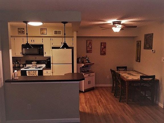 4th image of 5200 Hilltop Dr APT W12