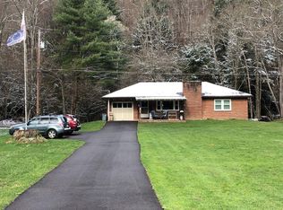 30 Valley View Rd, Emporium, PA 15834
