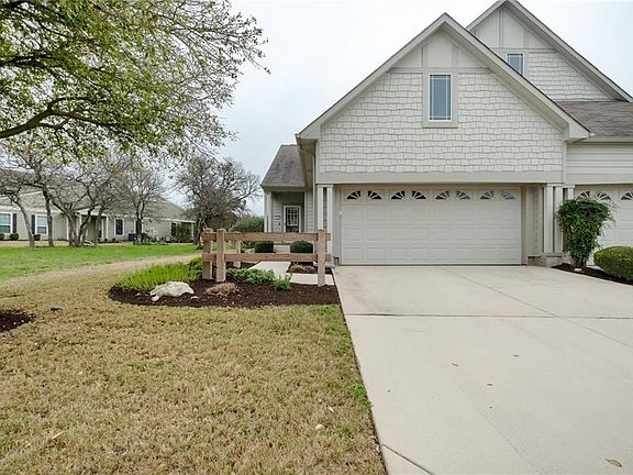 2nd image of 134 Essex Ln