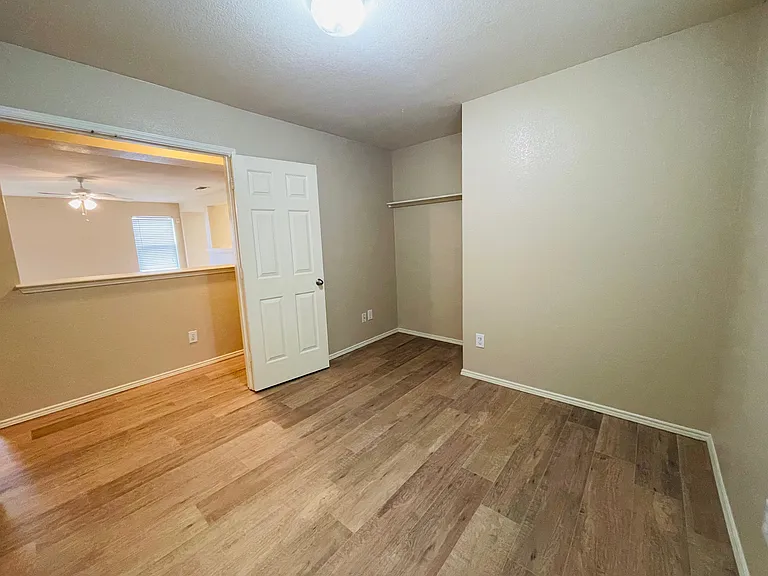 614 Rock Brook Dr — Photo 20