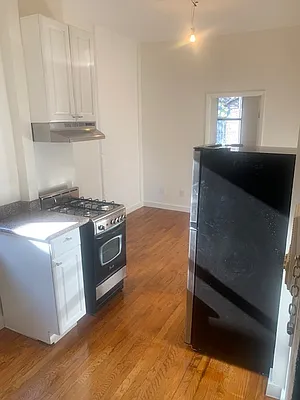 Rented by Skyline Realty LLC II | media 5