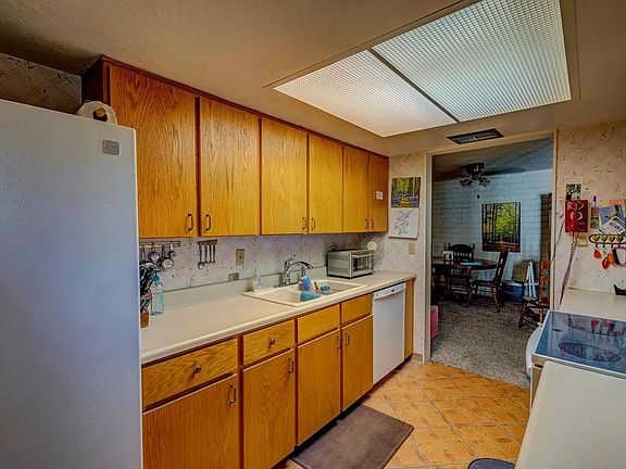 5th image of 5701 E Glenn St
