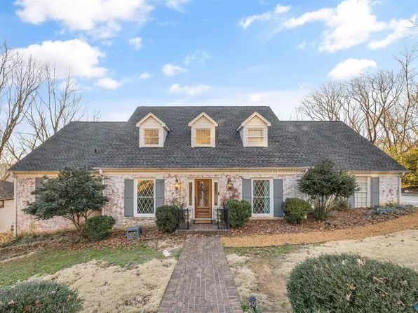 2708 Boulder Cir SE, Huntsville, AL 35801