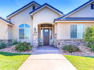 2348 E Crimson Ridge Dr, Saint George, UT 84790
