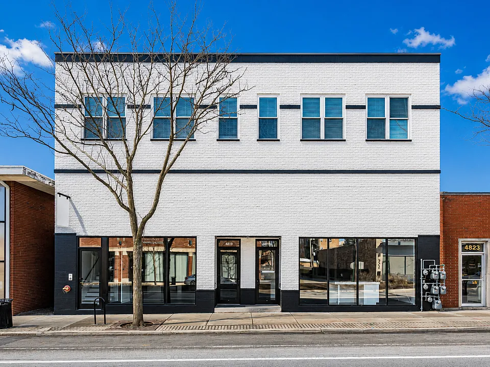 4819 Main St #202