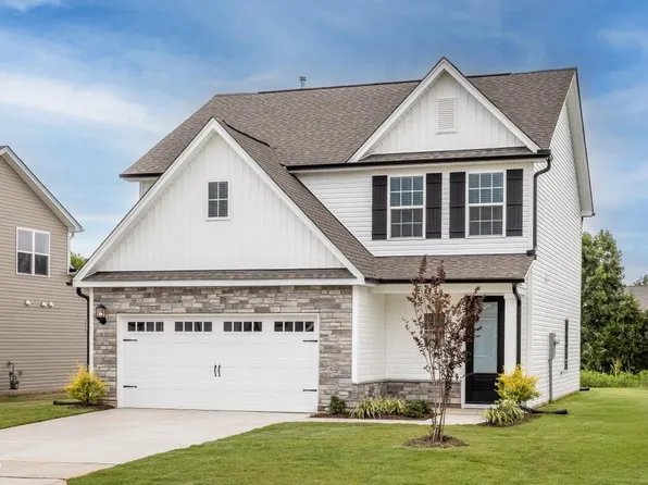 247 Custer Dr, Mebane, NC 27302
