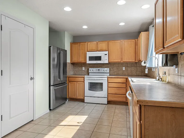 7367 S Headsail Ave — Photo 7