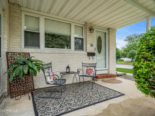 36 Georgetown Drive, Toms River, NJ 08757