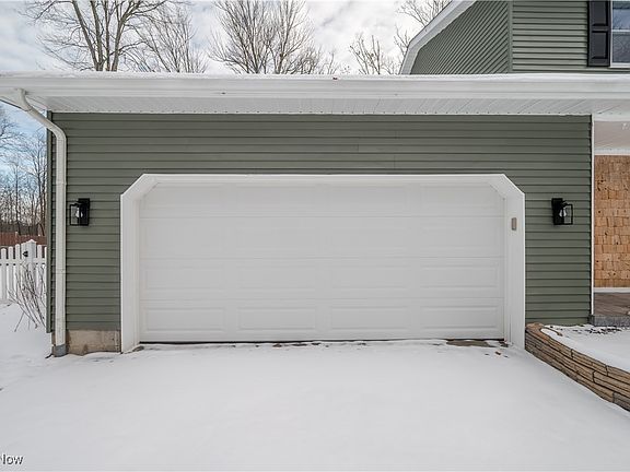 4th image of 336 S Colonial Dr