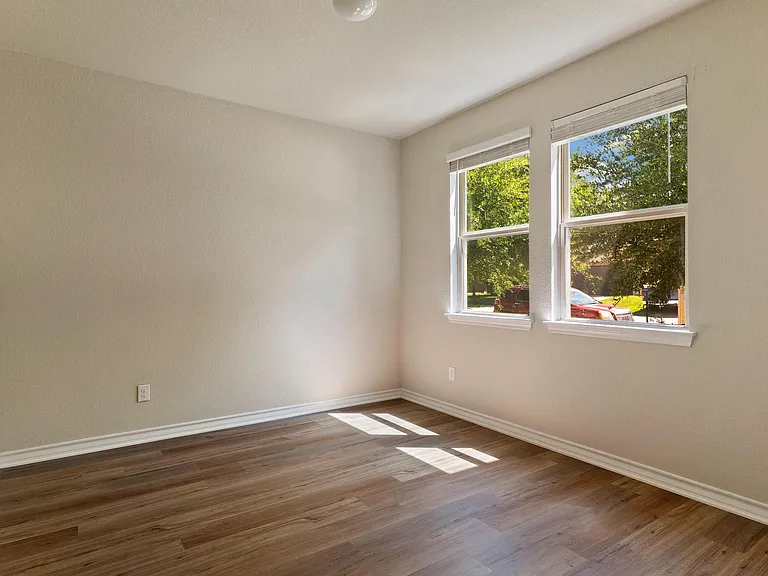 1341 Eagle Ray St — Photo 26