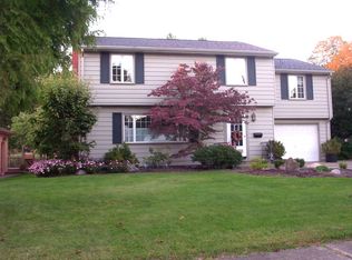 958 Mayfield Rd, Sharpsville, PA 16150