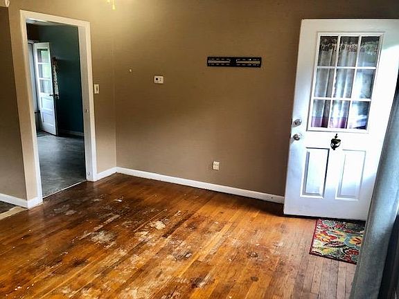 2nd image of 104 Bruner Dr