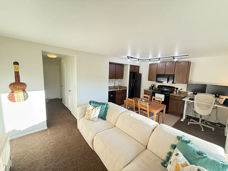 170 Evergreen Rd #D202 — Photo 1