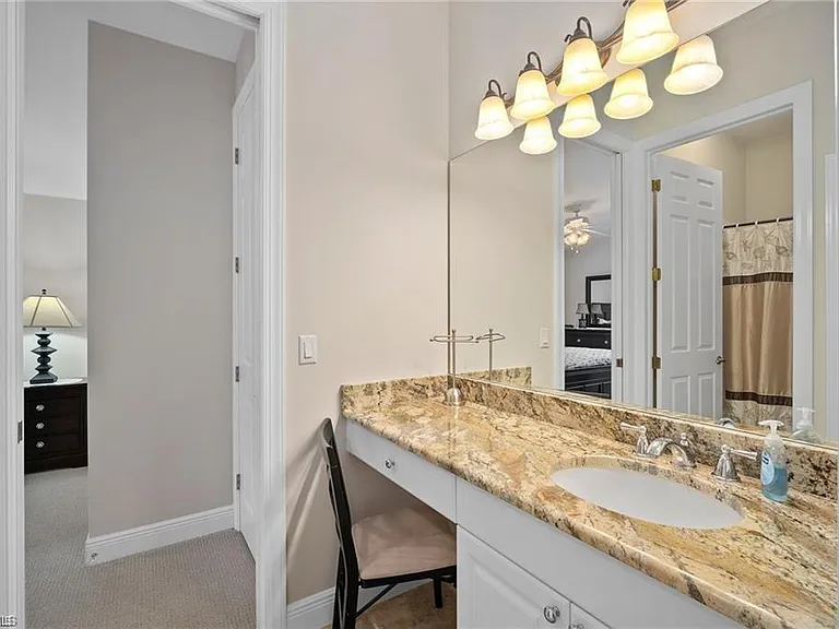 8884 Mustang Island Cir — Photo 17