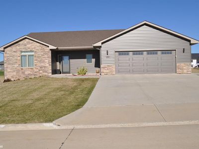 1517 Woodland Dr, Carroll, IA, 51401