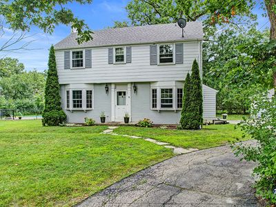 68 Ridge Rd, Highland Park, IL, 60035