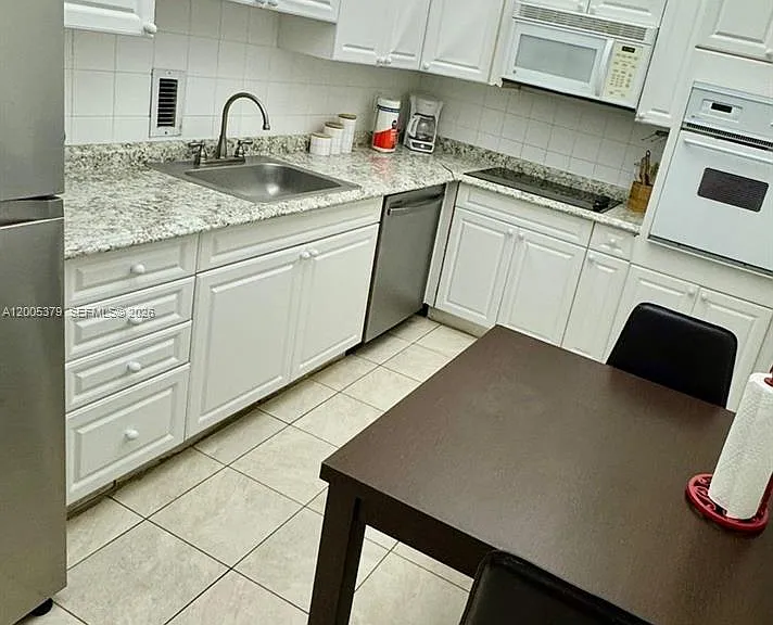 4001 S Ocean Dr #3 — Photo 13