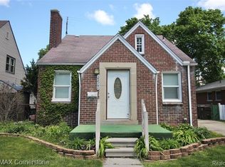 35542 Chestnut St, Wayne, MI 48184