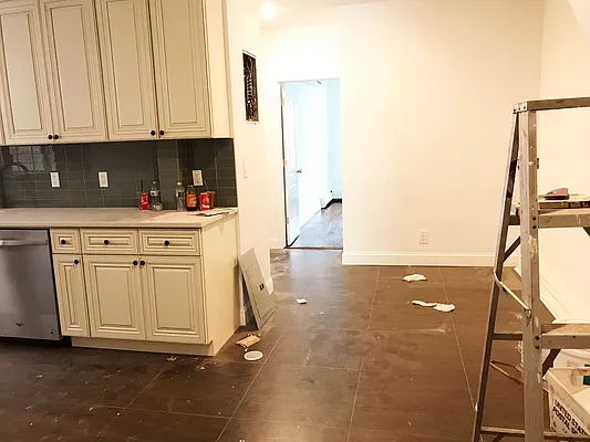 Rented by NY Space Finders Inc. | media 9