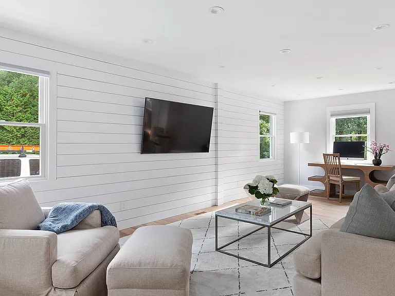 5 Amagansett Dr E — Photo 13