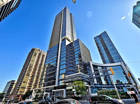 5 Sheppard Ave E #3918, Toronto, ON M2N 0G4