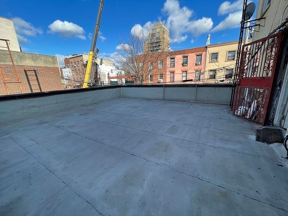 1st image of 200 Bedford Ave #2F