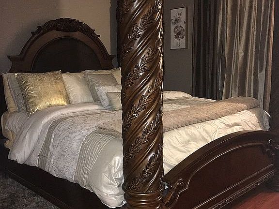Guest bedroom