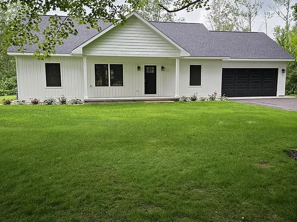 547 Franklin Ests #28, Petoskey, MI 49770
